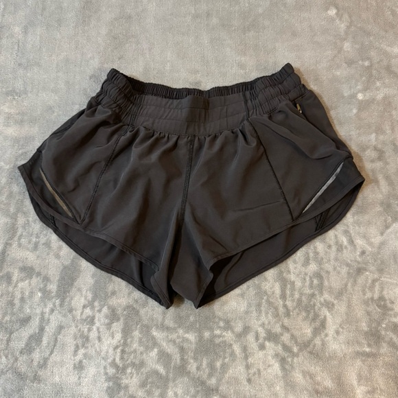 Lululemon Hotty Hot Short II *2.5"
Black

#148 - Picture 2 of 9